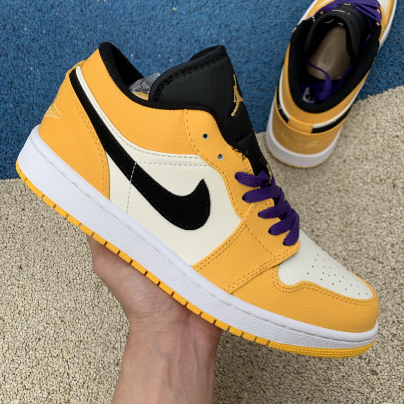 Air Jordan 1 Low shoes