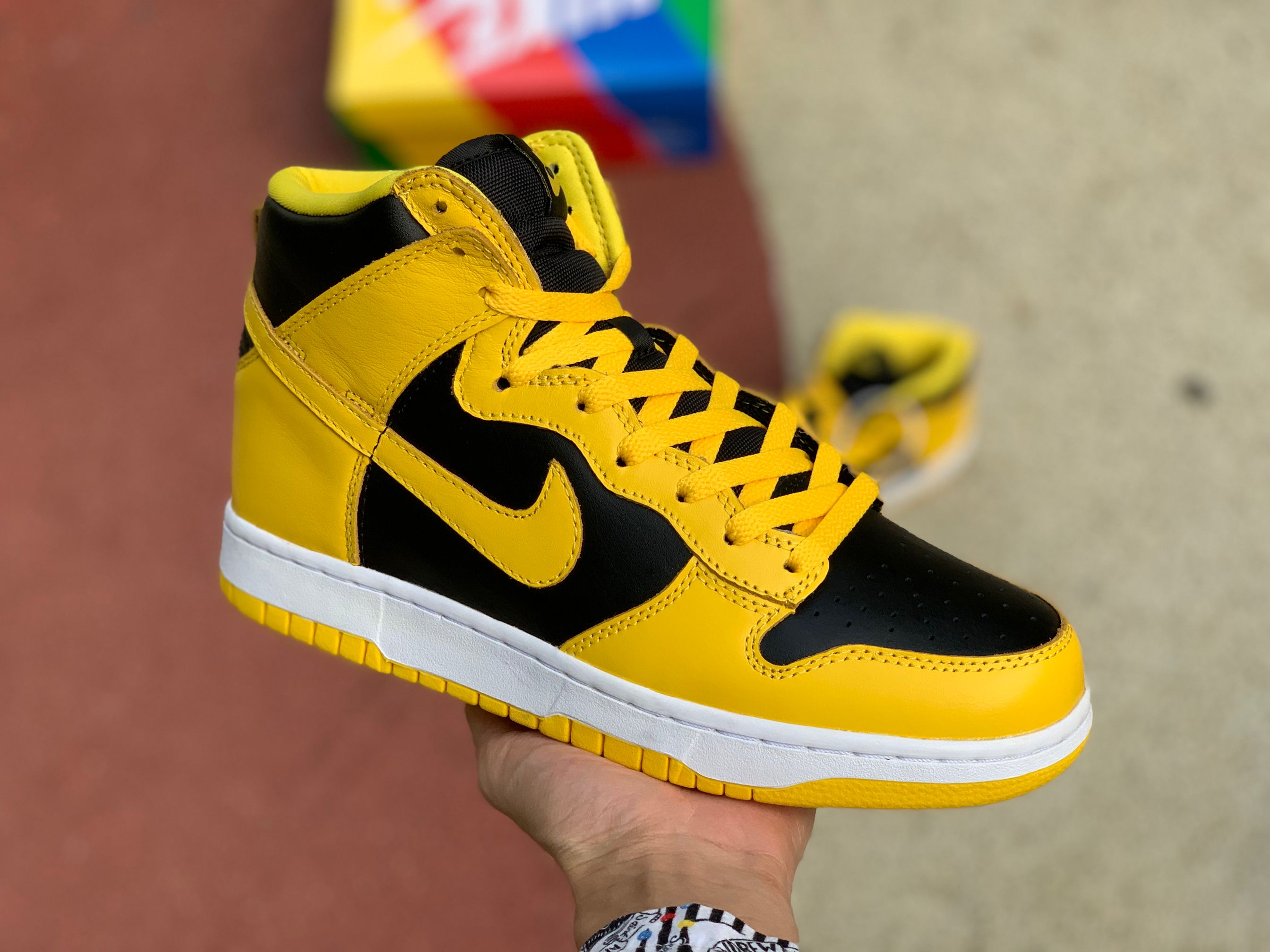 Nike Dunk High SP “Varsity Maize”