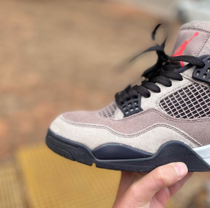Air Jordan 4 Retro Taupe Haze