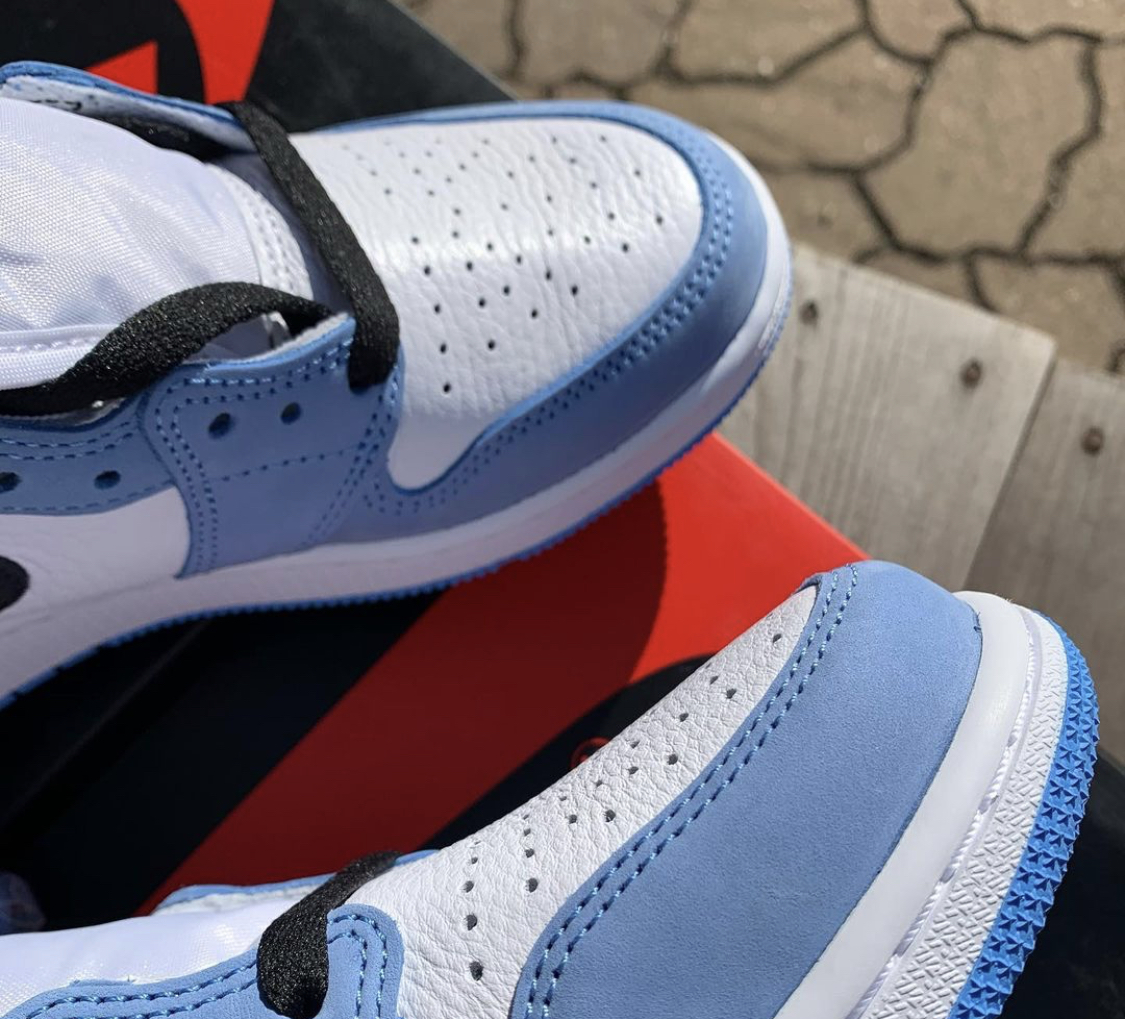 Air Jordan 1 High OG “University Blue”