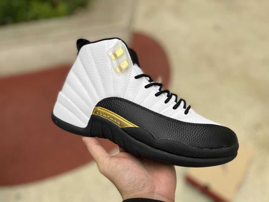Air Jordan 12 Royalty