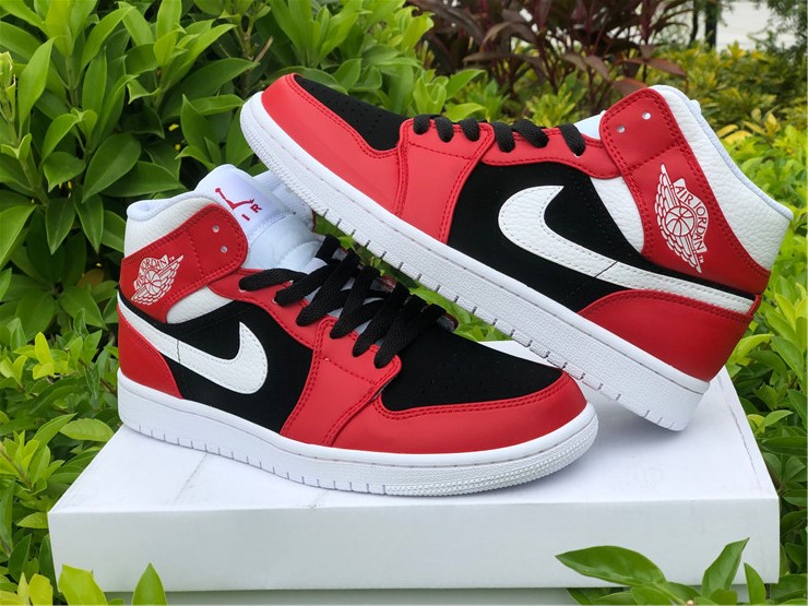 Air Jordan 1 Mid Black Red