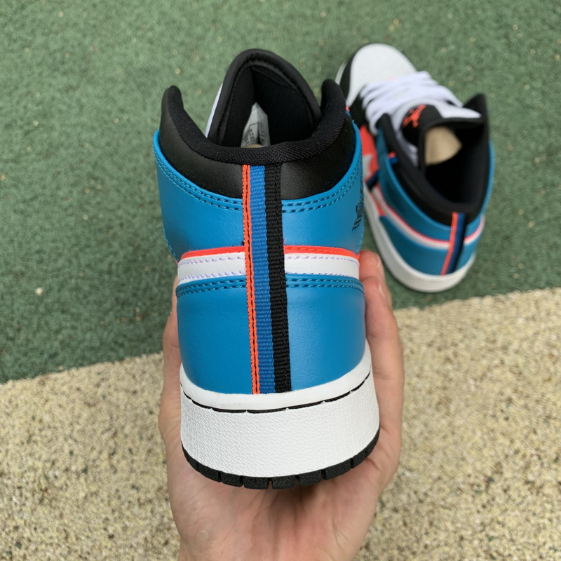 Jordan 1 Mid Shoes039
