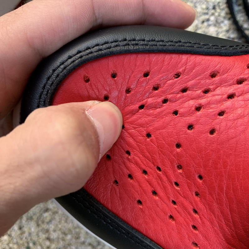 Air Jordan 1 Retro OG High “Banned”