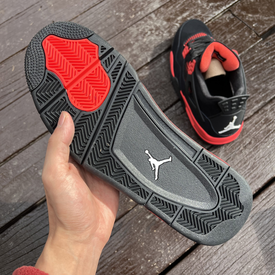Air Jordan 4 “Red Thunder”