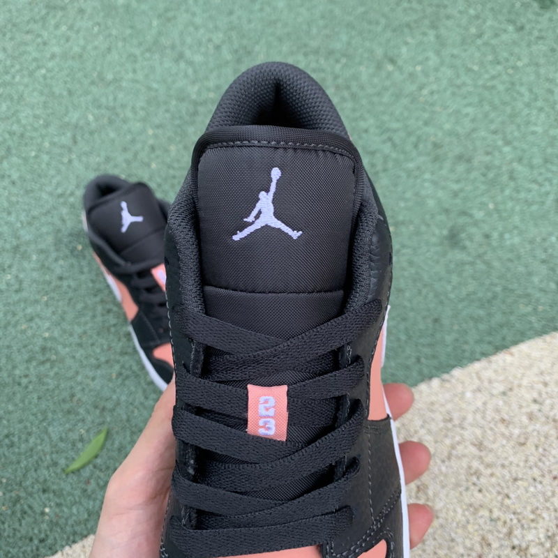 Air Jordan 1 Low shoes