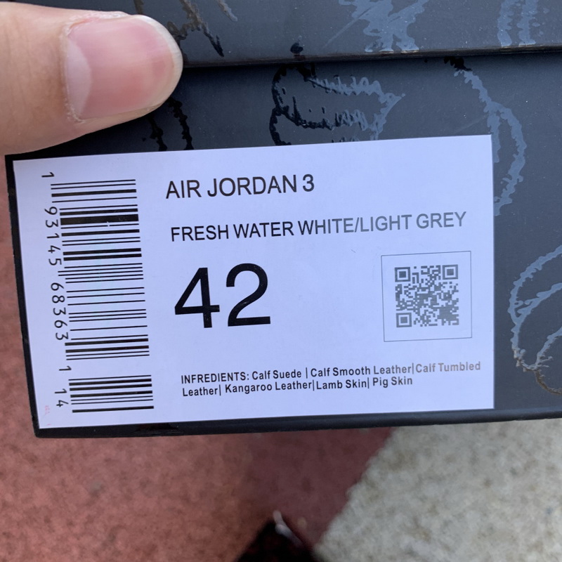Air Jordan 3 Kaws