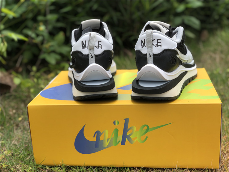 Sacai x Nike VaporWaffle ''Black White''