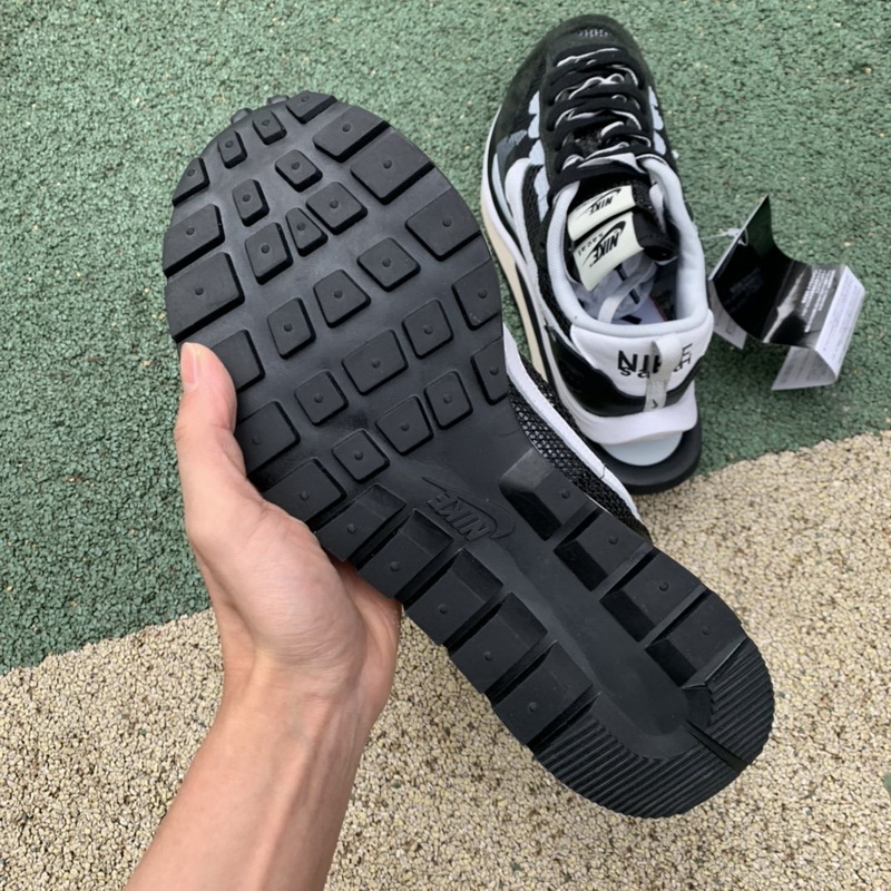 Sacai x Nike Pegasus VaporFly SP Black