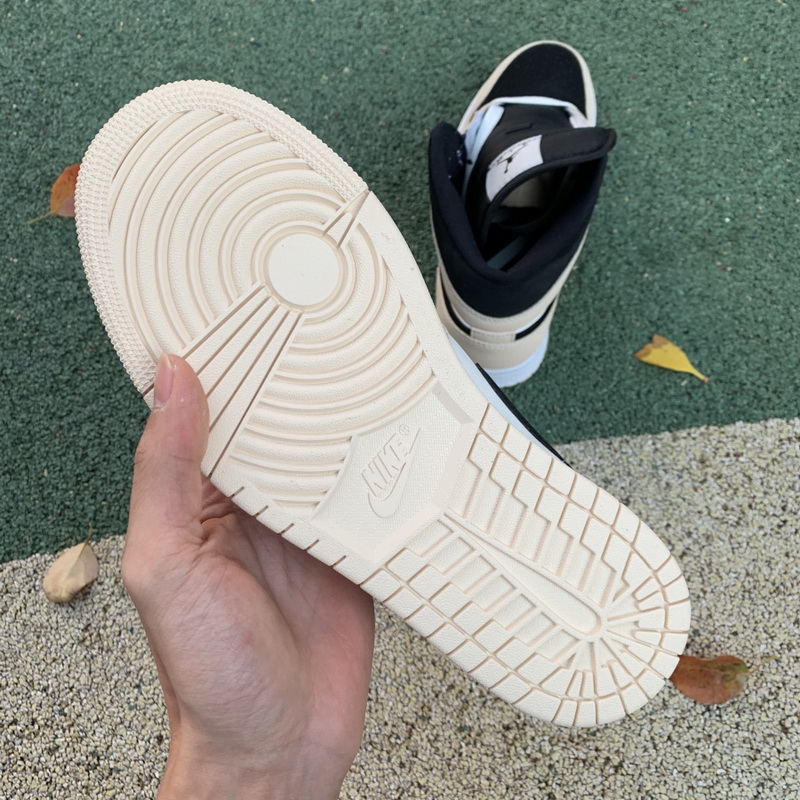 Jordan 1 Mid Barely Orange Light Violet