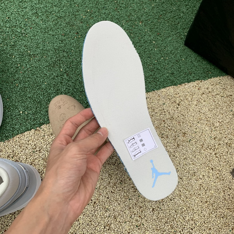 Jordan 1 Mid Mixed Textures Blue