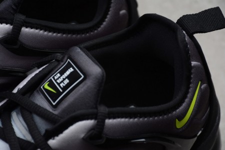 Nike Air VaporMax Plus Black Volt