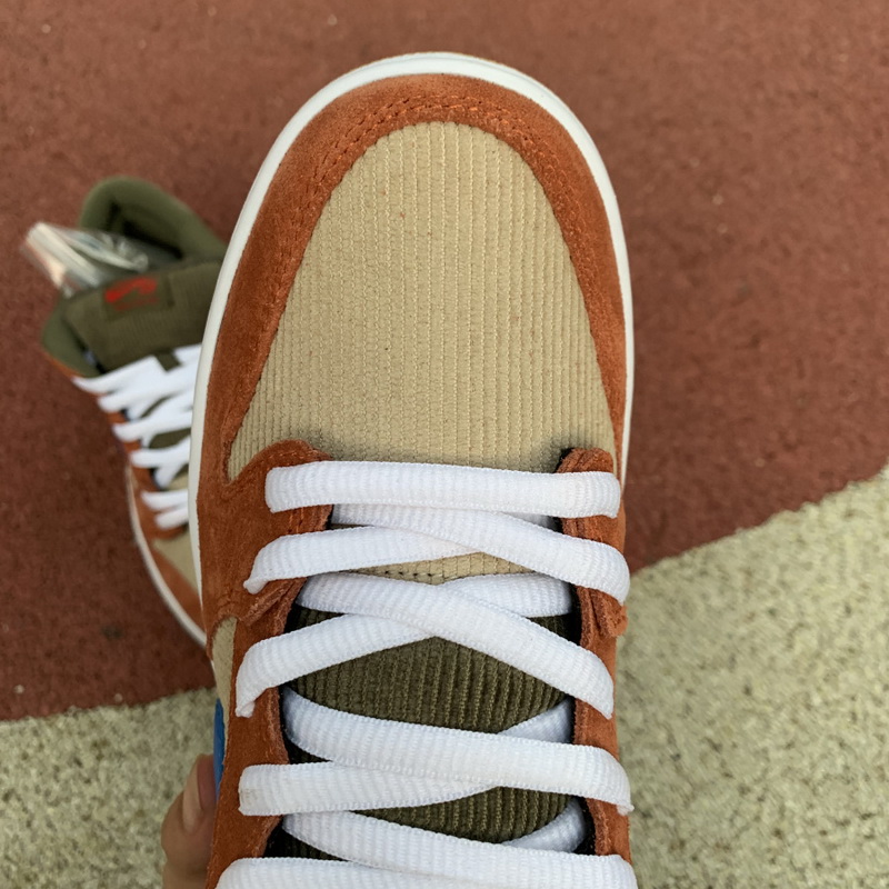 Nike SB Dunk Low Corduroy Dusty Peach