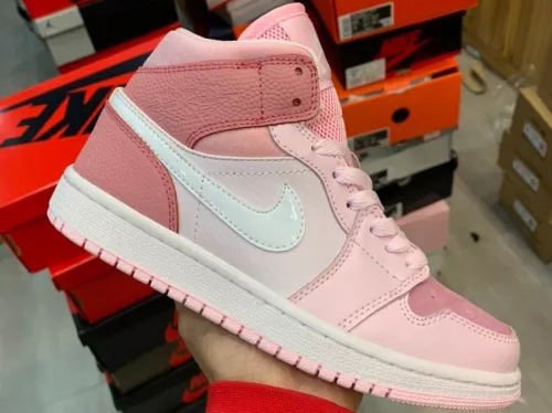 Air Jordan 1 Mid WMNS “Digital Pink