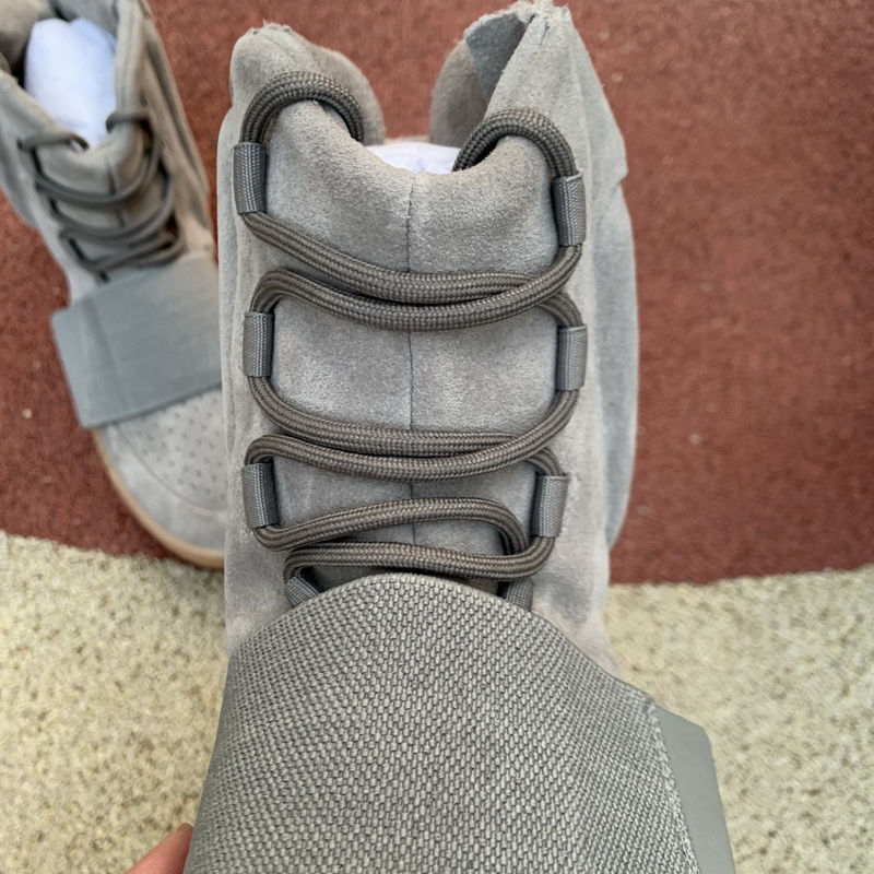 AD Yeezy 750 Boost Light Grey