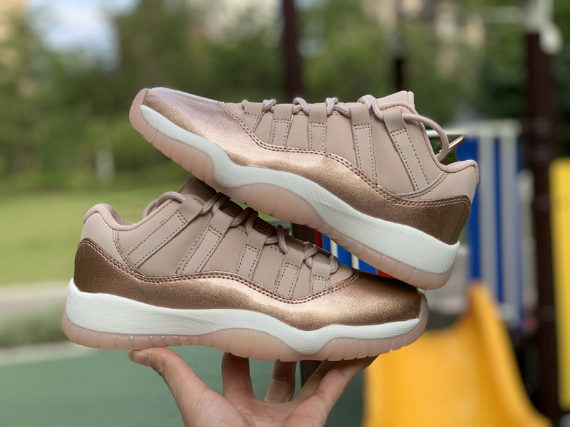 Air Jordan 11 Low GS “Rose Gold”