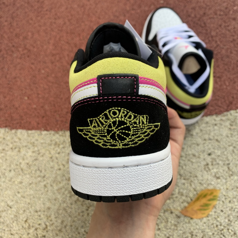 Air Jordan 1 Low Black Active Fuchsia Cyber