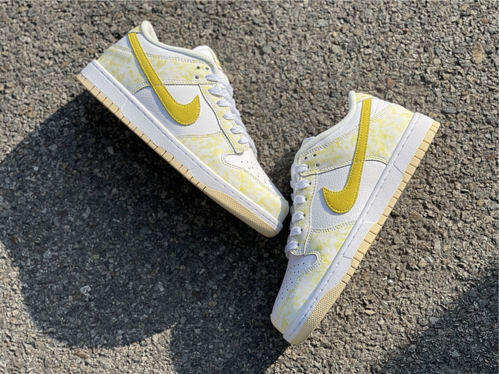Wmns Dunk Low OG 'Yellow Strike' GS