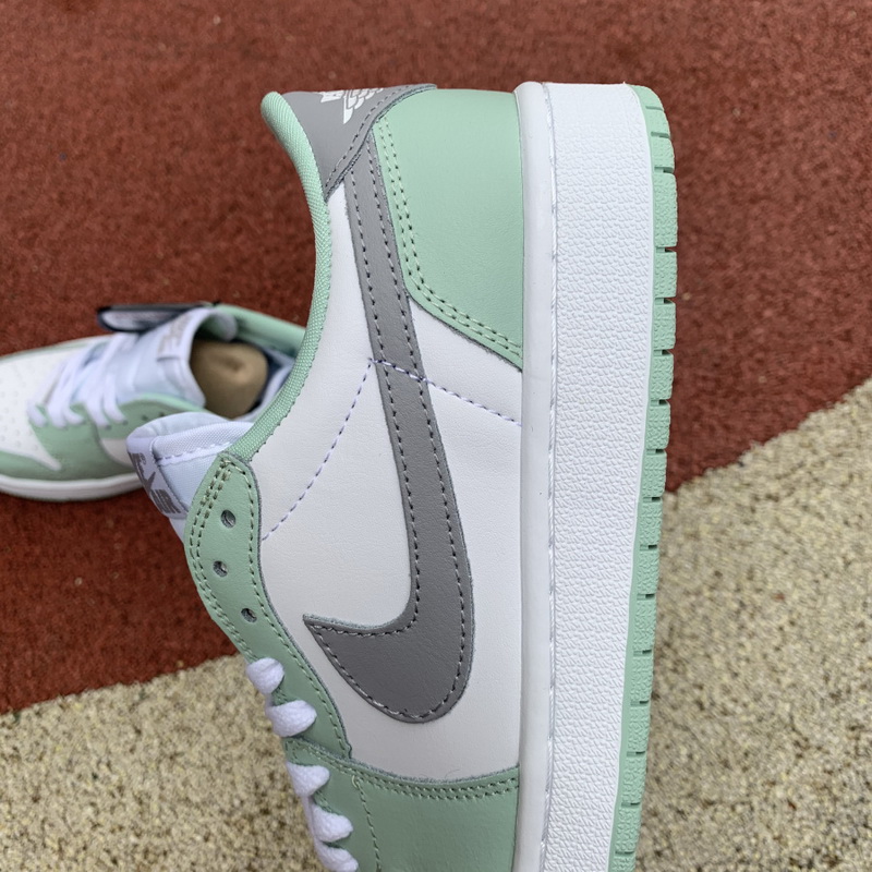 Air Jordan 1 Low shoes