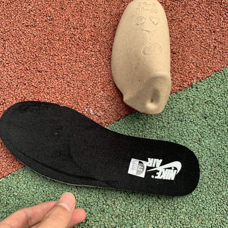 Air Jordan 11 Bred 2019 GS