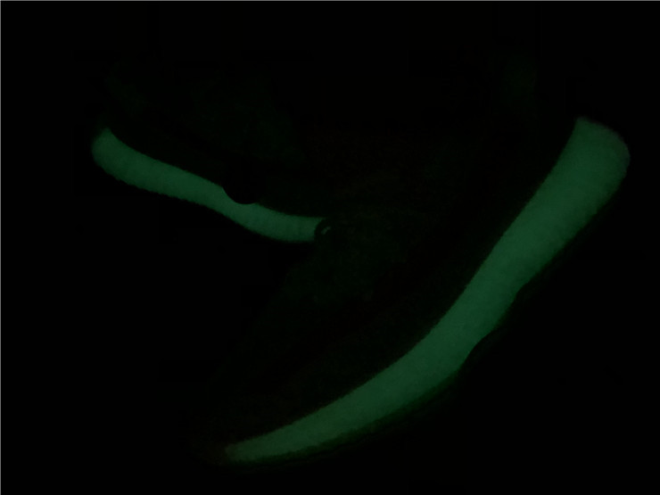 Yeezy Boost 350 Boost V2 Fluorescent Green Luminous
