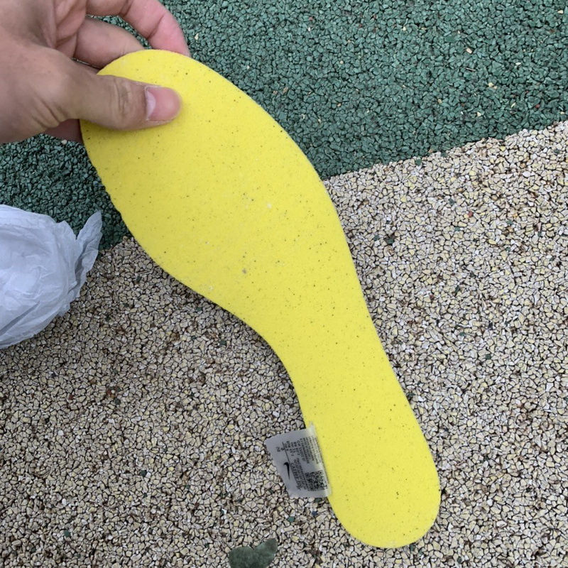 sacai x Nike VaporWaffle “Royal Fuchsia ”