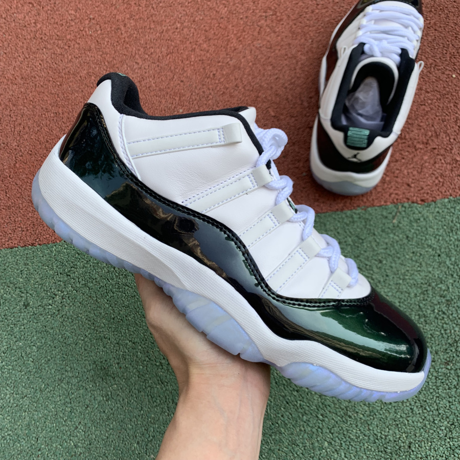 Air Jordan 11 Low Emerald