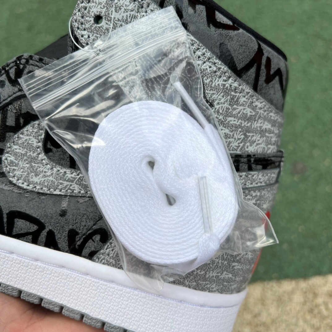 Air Jordan 1 High OG Rebellionaire”