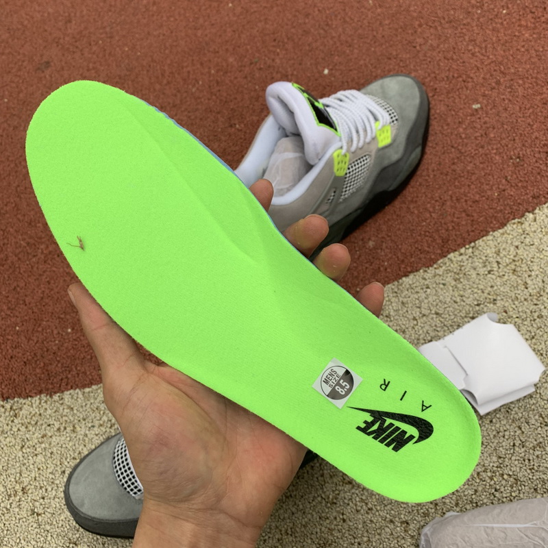 Air Jordan 4 SE “Neon”