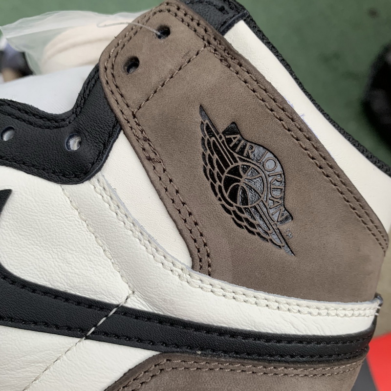 Air Jordan 1 High OG “Dark Mocha” GS