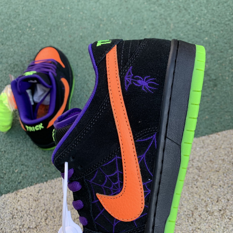 Nike SB Dunk Low “Night of Mischief”