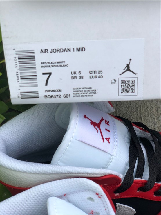 Air Jordan 1 Mid Black Red