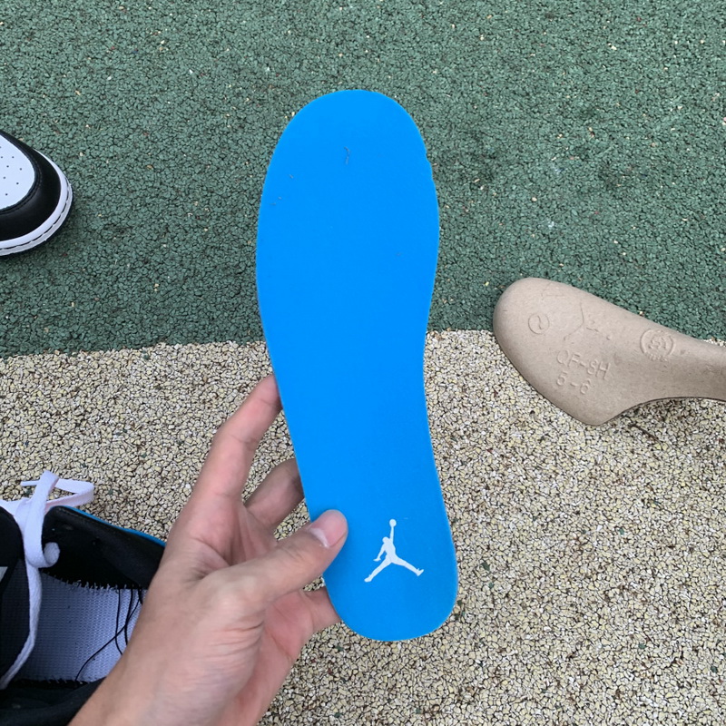 Jordan 1 Mid Shoes039