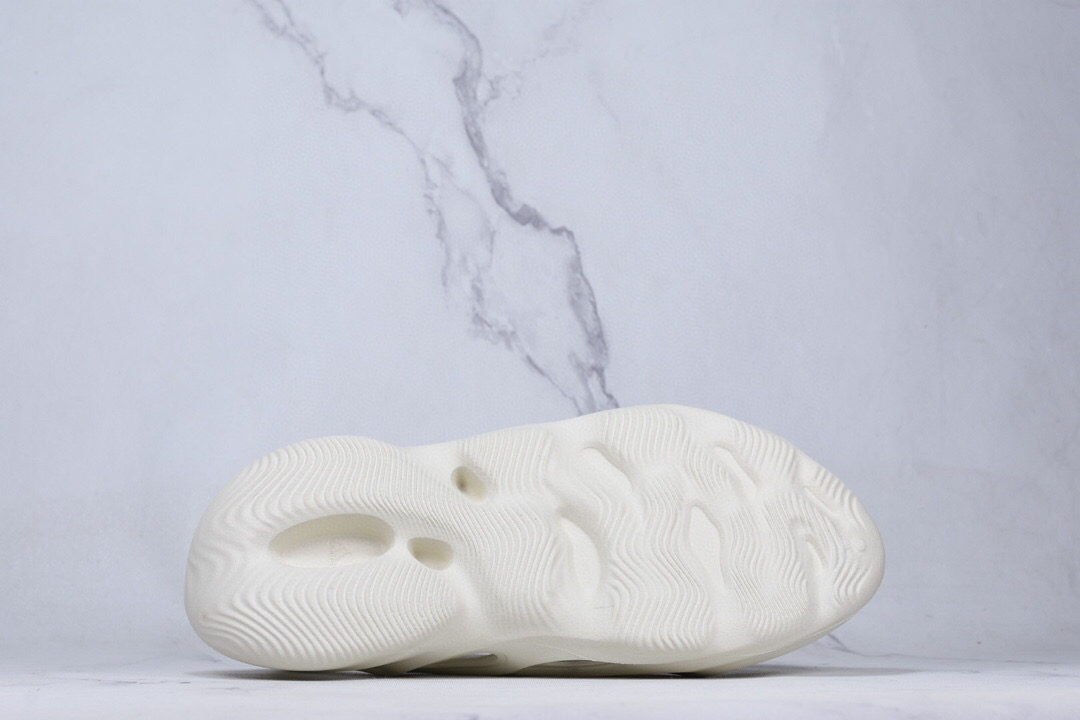 Adidas Yeezy Foam Runner Ararat G55486