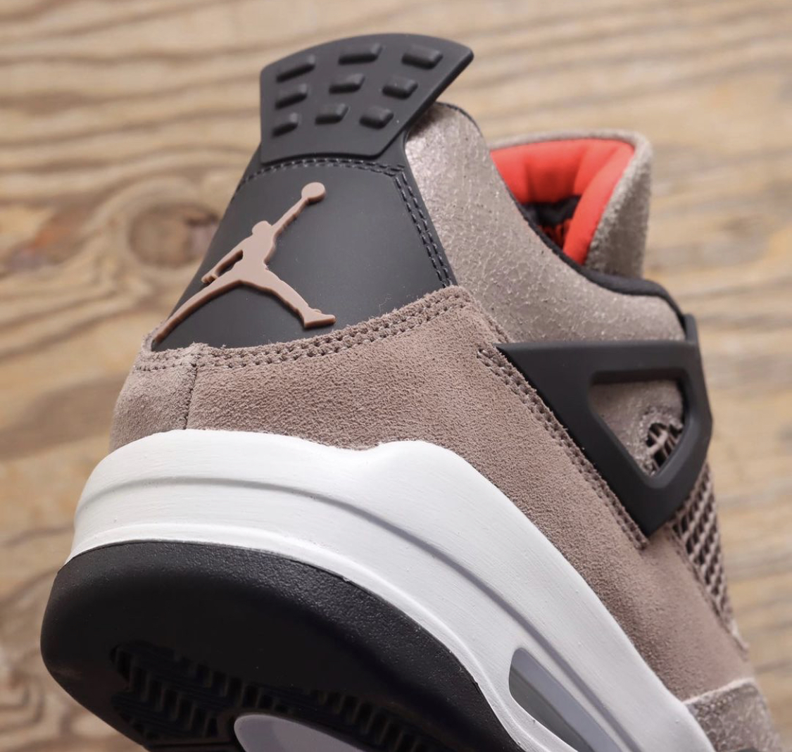 Air Jordan 4 Retro Taupe Haze