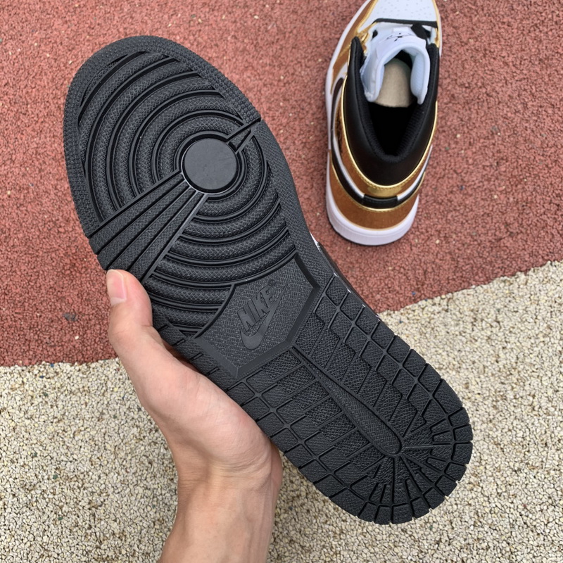 Jordan 1 Mid Metallic Gold Black White
