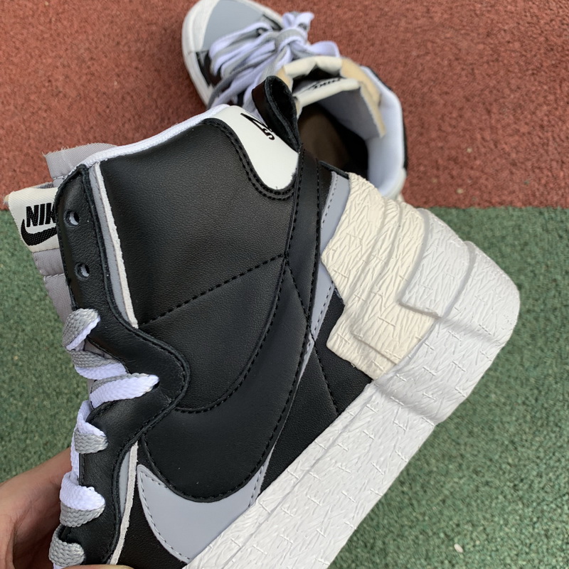 Nike Blazer Mid sacai Black Grey