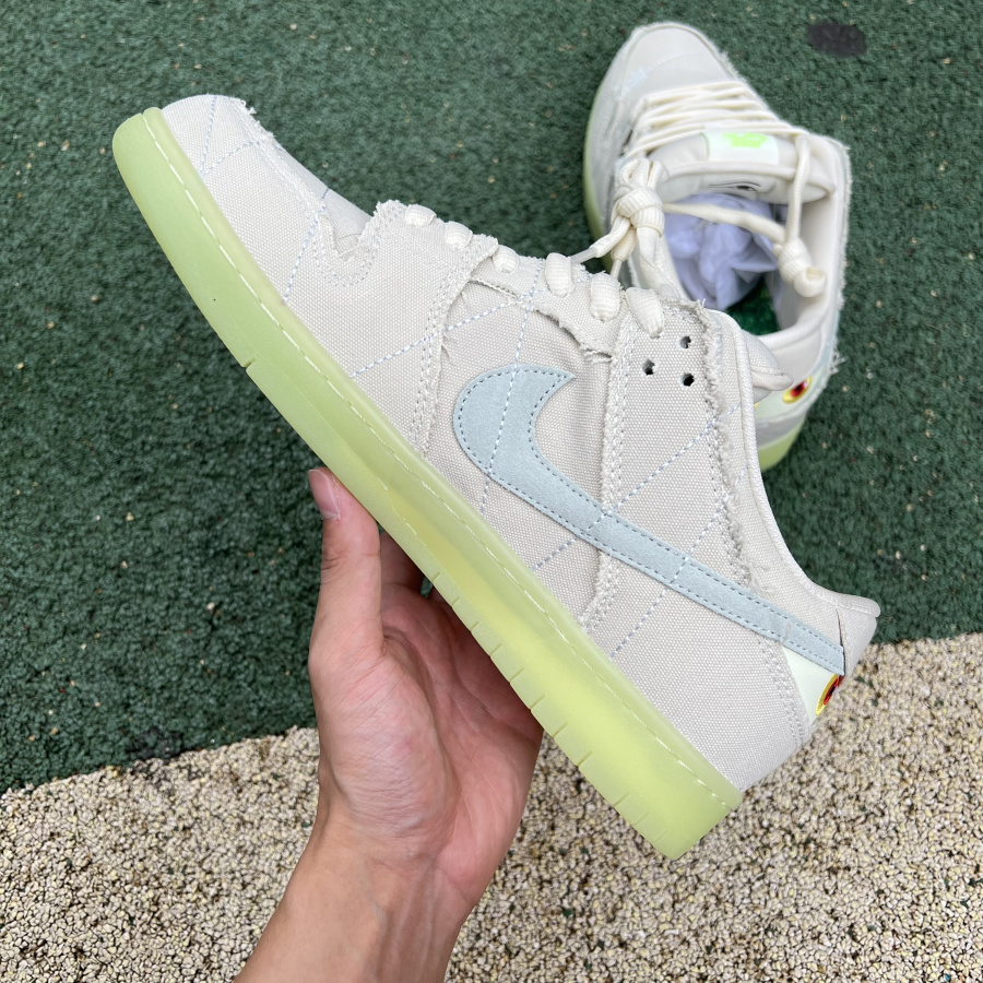 Nike SB Dunk Low “Mummy”