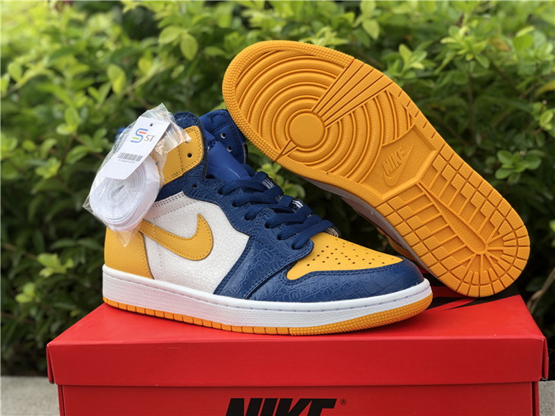 Air Jordan 1 “Michigan” PE