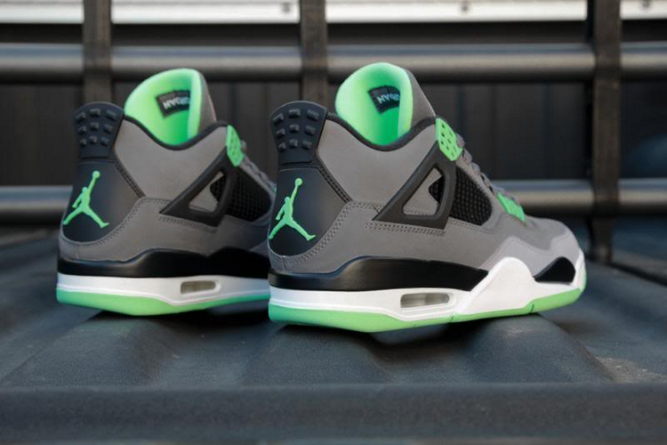 Air Jordan 4 Retro Green Glow