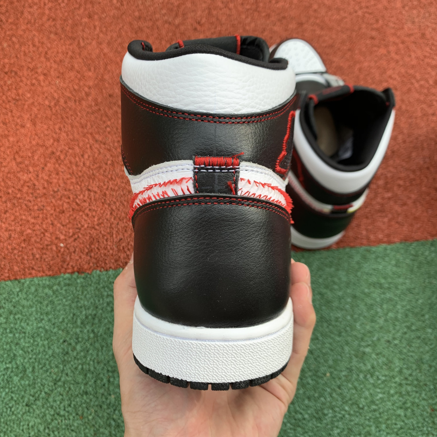 Air Jordan 1 High OG Defiant