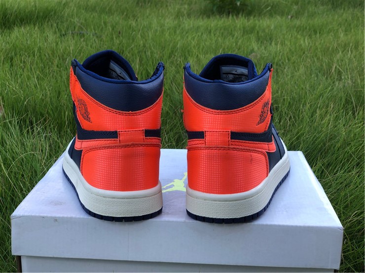 Air Jordan 1 High Knicks