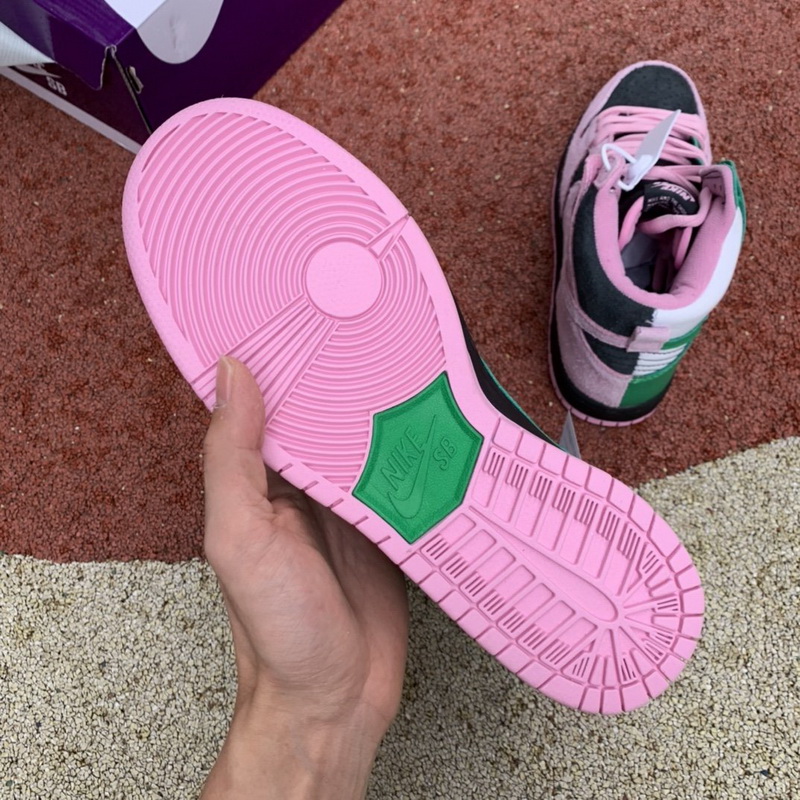 Nike SB Dunk High “Invert Celtics”