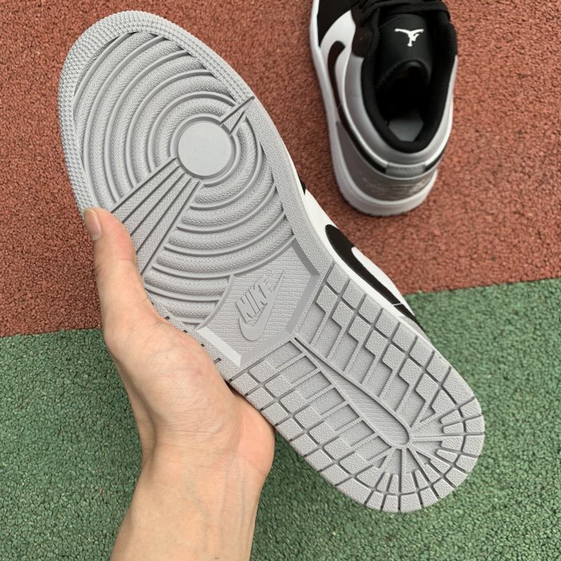 Air Jordan 1 Low shoes