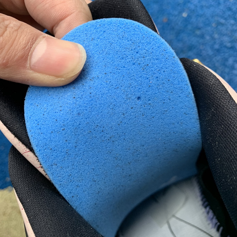 Air Jordan 4 “Silt Red”