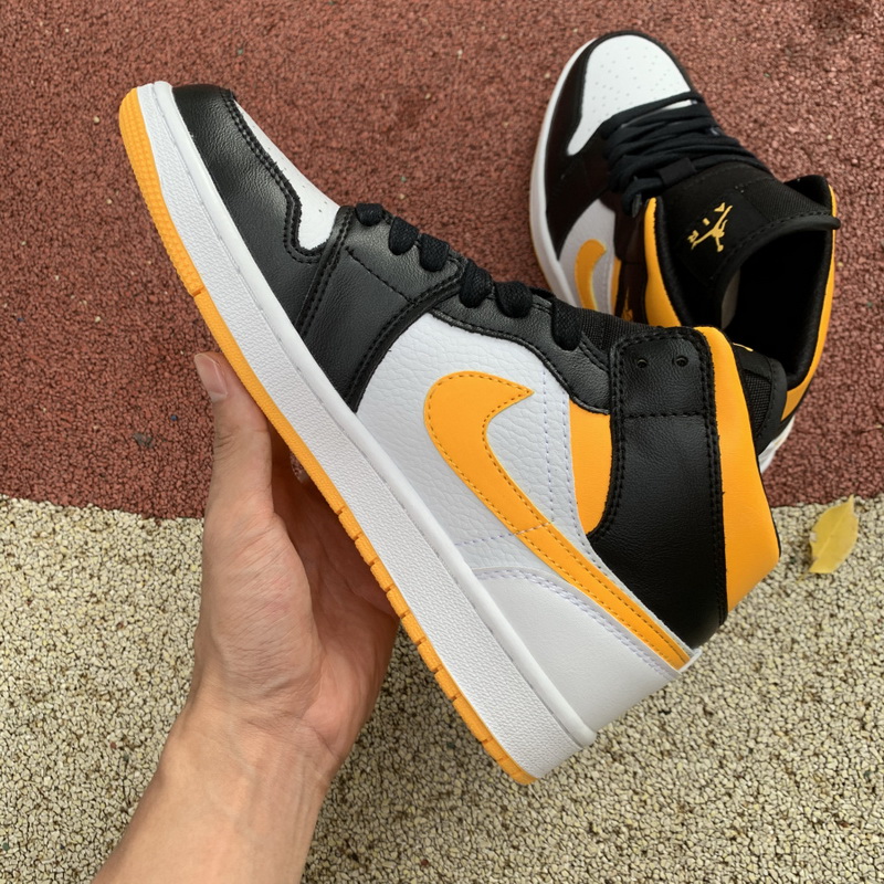 Jordan 1 Mid Shoes043