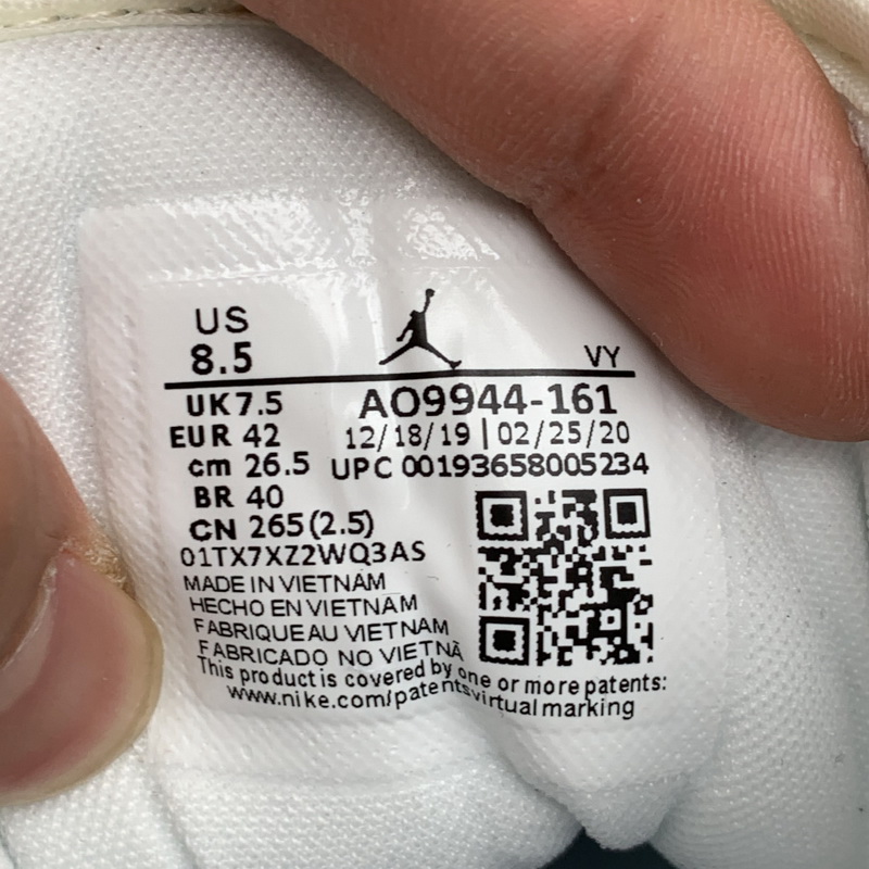 Air Jordan 1 Low shoes