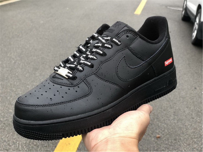 Supreme x Nike Air Force 1 Low