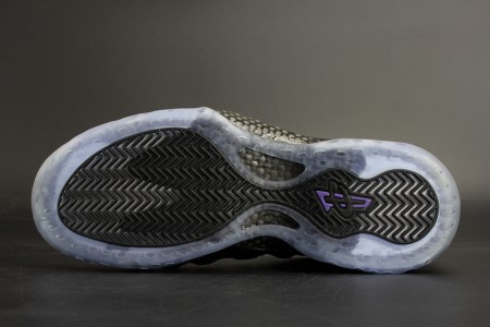 Nike Air Foamposite One Eggplant Black/ varsity purple mens