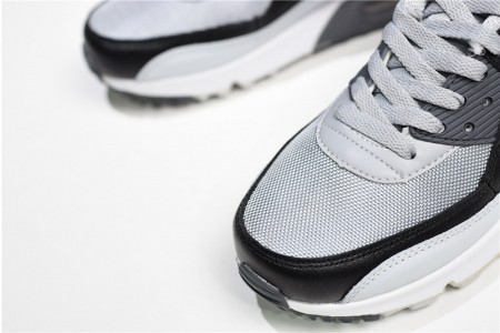 Nike Air Max 90 Essential